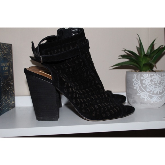 🌟 BCBGeneration 🌟 Connel open toed heels - Picture 4 of 4